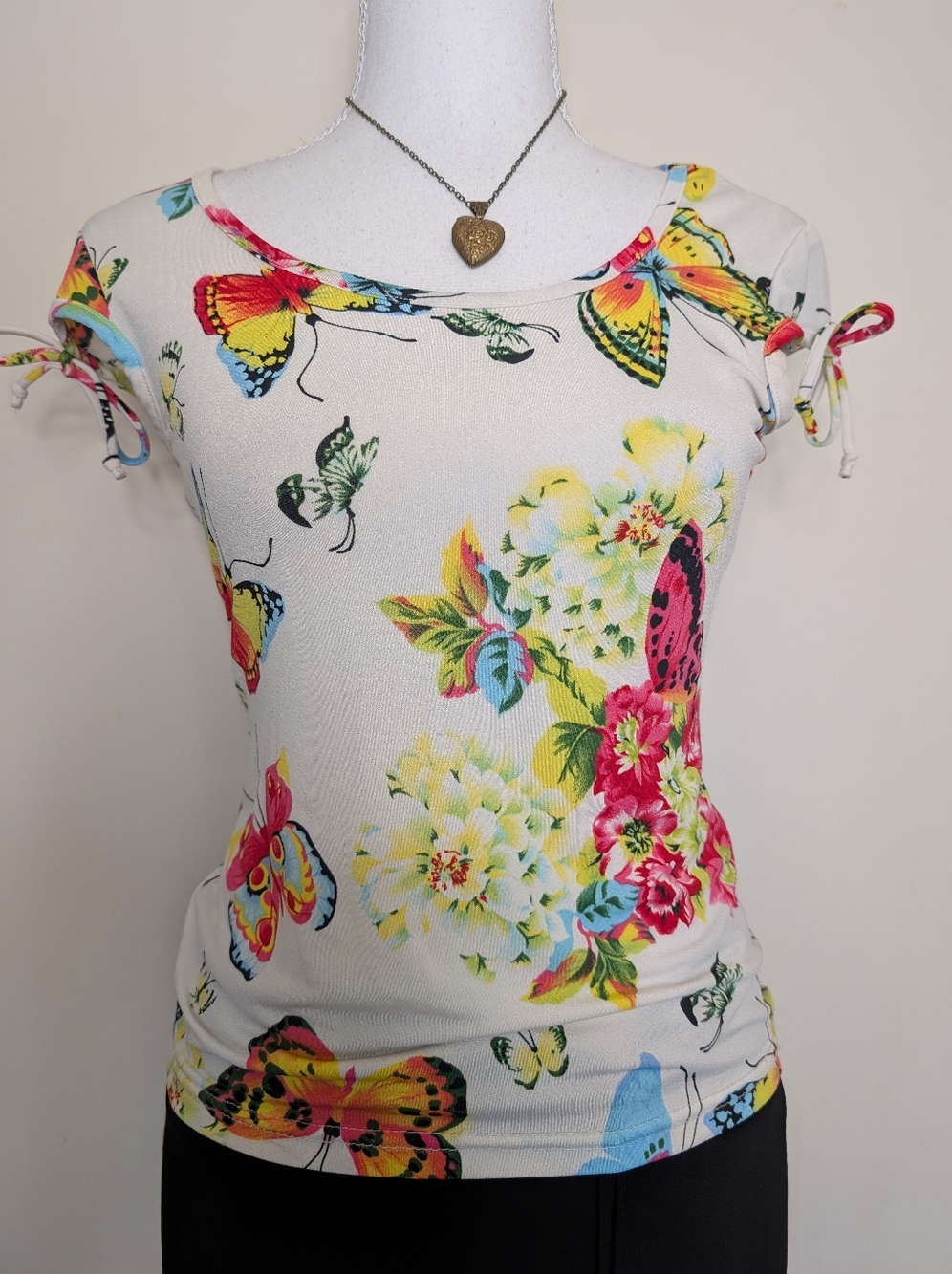Dynamite White Floral & Butterfly Tie-Sleeve Scoop Neck Top